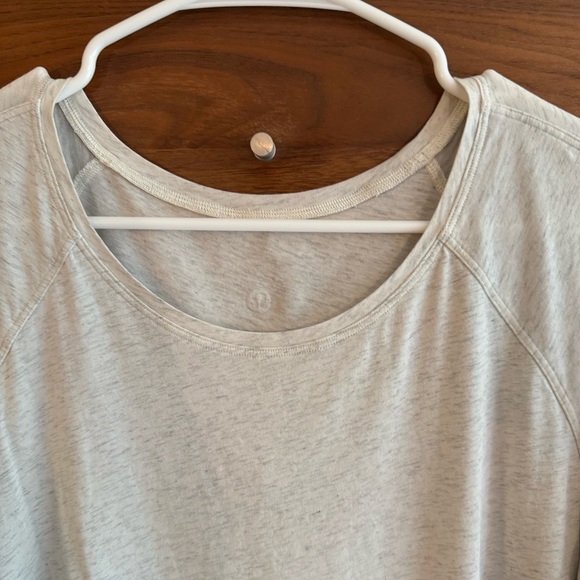 Lululemon Emerald Long Sleeve - Picture 5 of 8